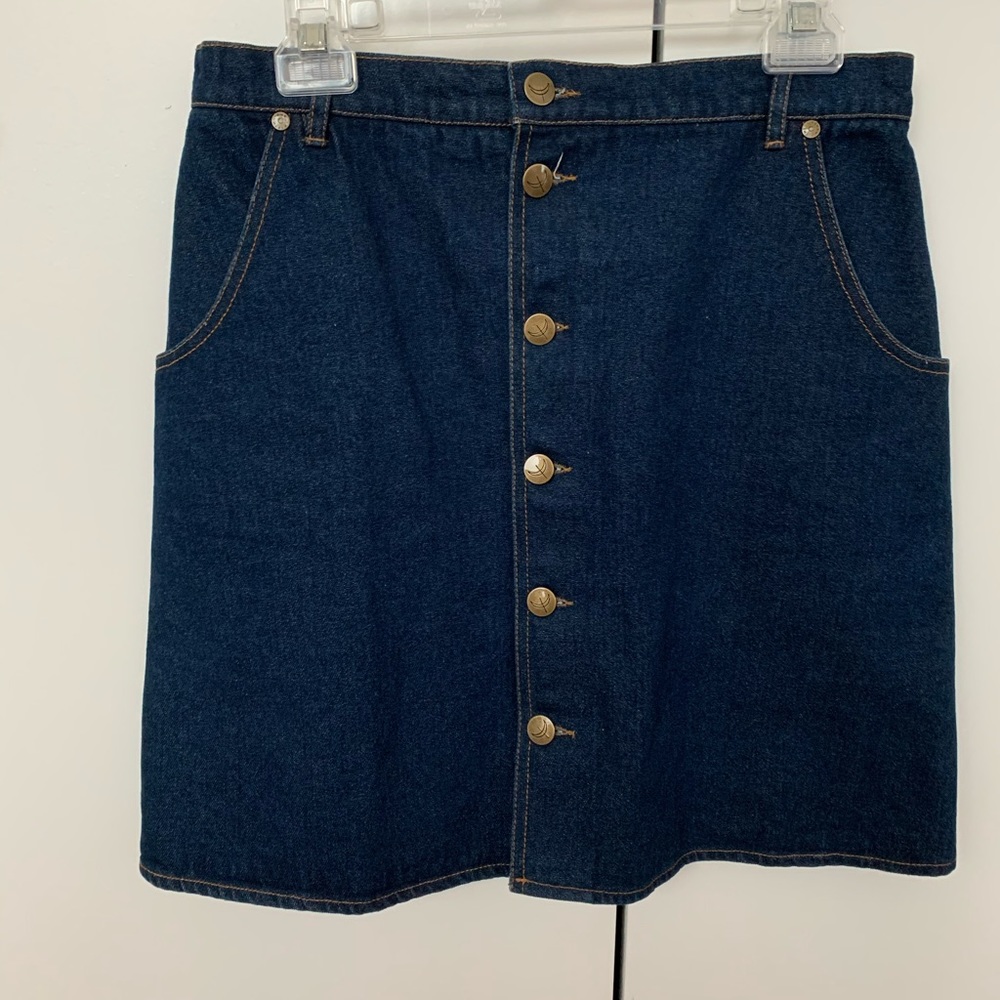 Button-front denim skirt
